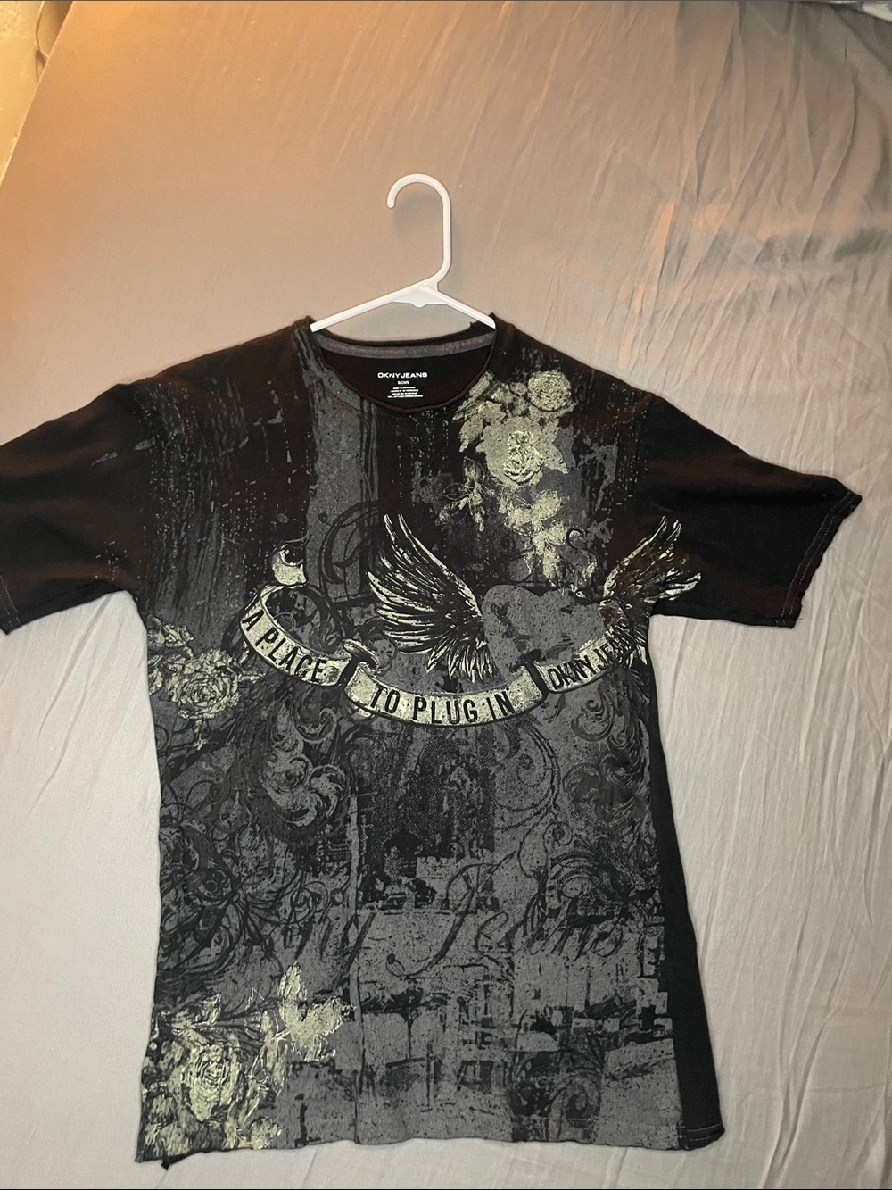 Dkny Black Graphic Tee with Grey Winged Crest